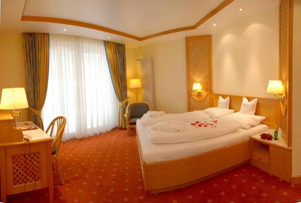 Thermenhotel Quellenhof Bad Füssing Værelse billede